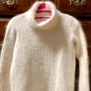 Moda International 79% angora rabbit hair sweater